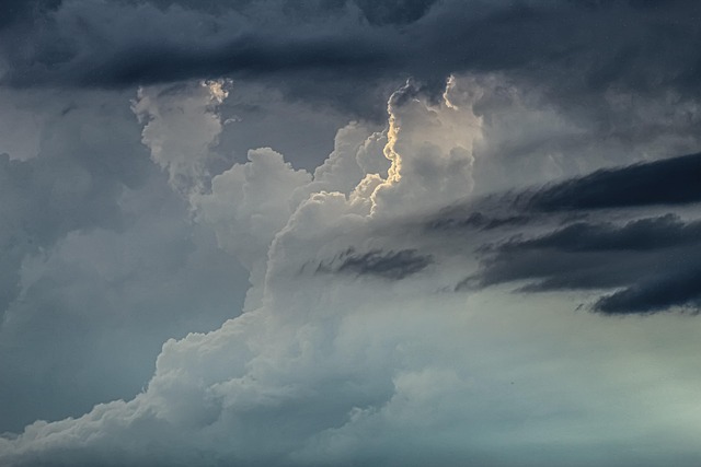 Bug-out bags for extreme weather conditions